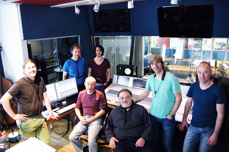  ©2014 by Hardstudios 